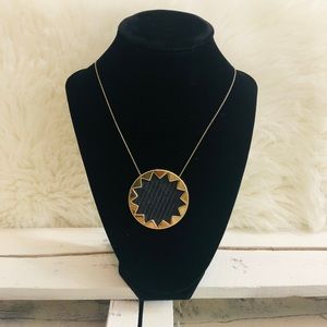 House of Harlow sunburst Necklace